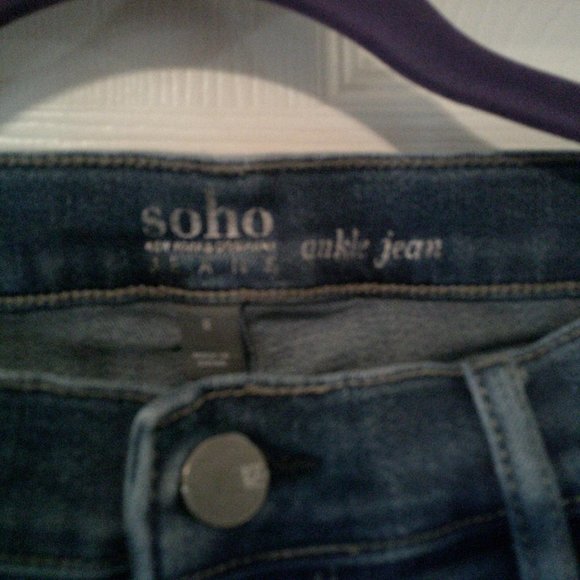 New York & Company SOHO Ankle Jeans (8P) - Picture 3 of 6